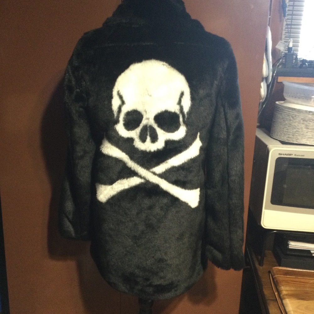 Dolls Kill- Current Mood- Punk Tendencies faux fur Jacket SIZE SMALL